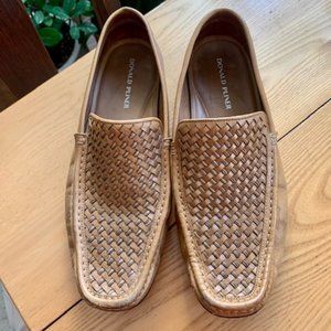 Donald Pliner woven leather loafers sz 10.5